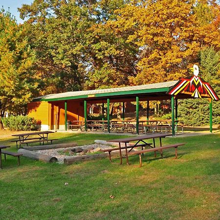 Arrowhead Resort Campground Plainville Екстер'єр фото
