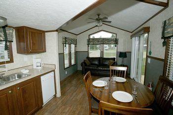 Arrowhead Resort Campground Plainville Екстер'єр фото