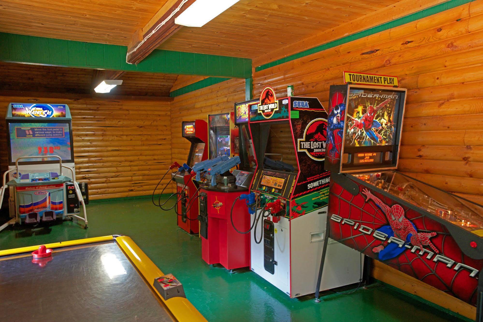 Arrowhead Resort Campground Plainville Екстер'єр фото